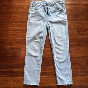 PAIGE Women's light blue hoxton slim crop jean 29